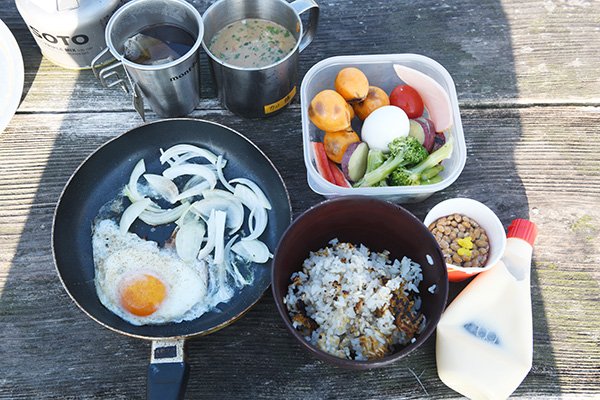 朝食を作る