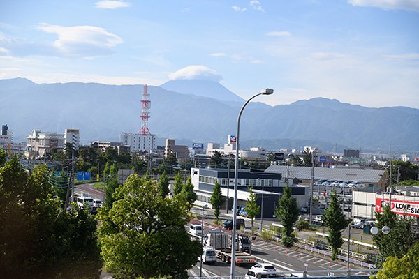 ホテルの廊下から富士山がみえた