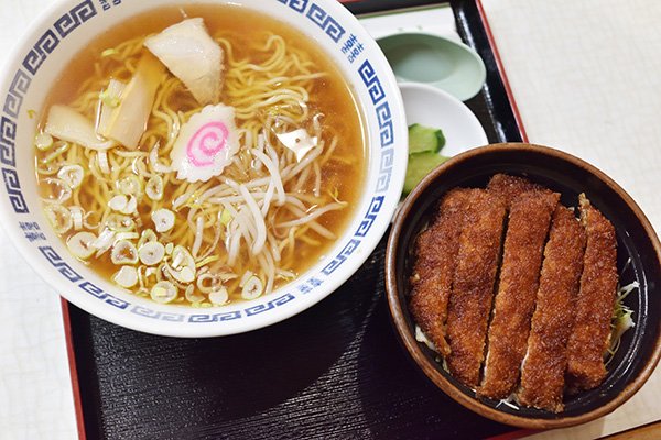 伊那名物ソースカツ丼とラーメンのセット