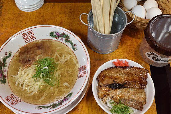 ラーメンと焼肉丼