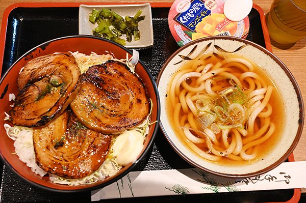 八ケ岳PAの本日の定食