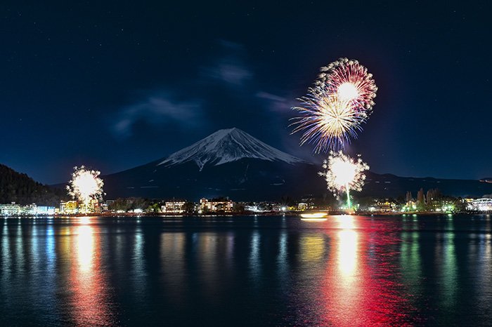 湖上祭冬花火I