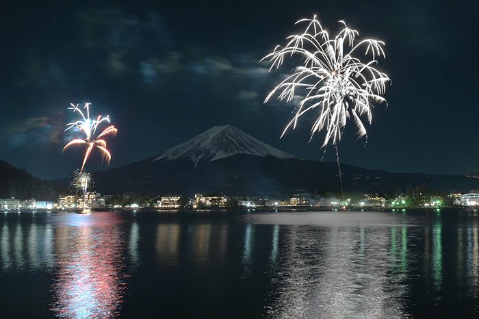 湖上祭冬花火II